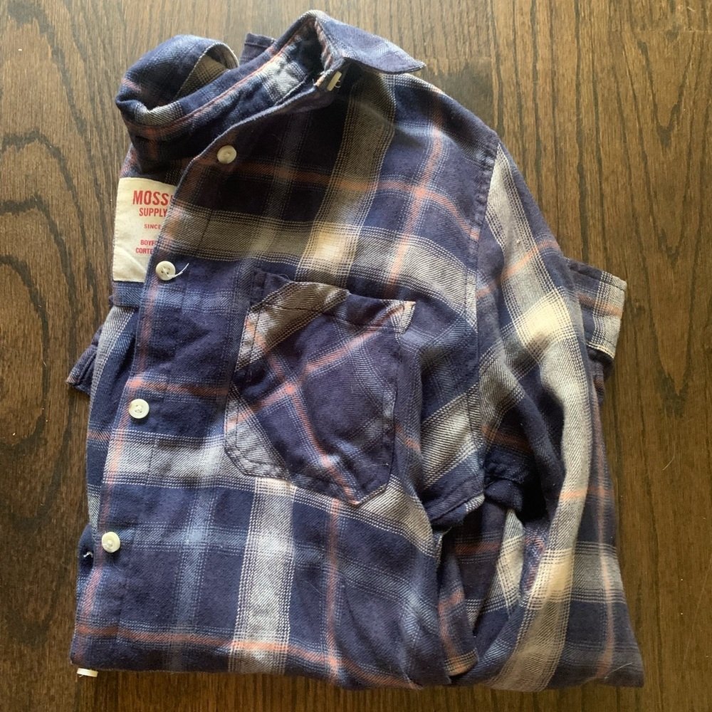 Women's flannel shirt